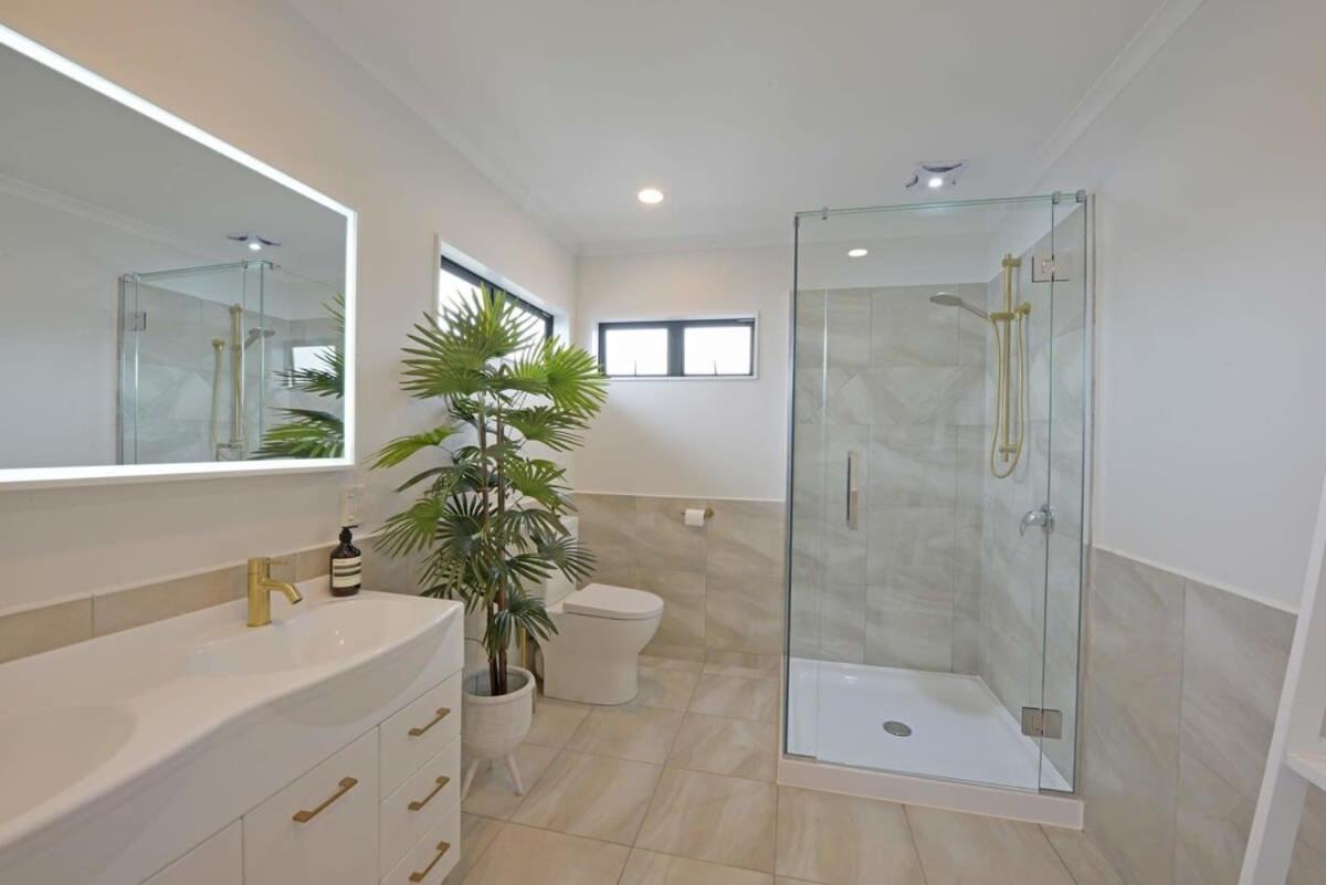 Escape To High End Comforts On Riverton Villa Mount Maunganui Dış mekan fotoğraf